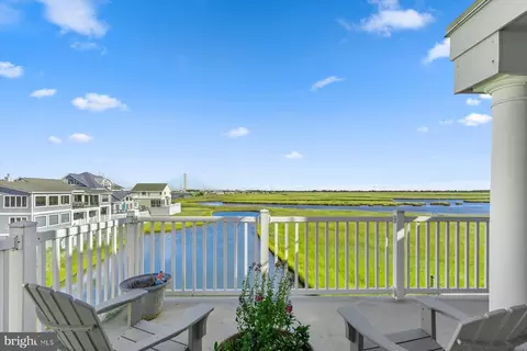 Exterior - 18 S Shore Dr, Bethany Beach, DE 19930 photo 2 of 7