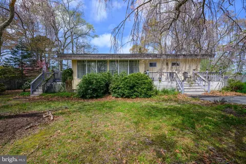 10 Mitchell Ave, Ocean View, DE 19970