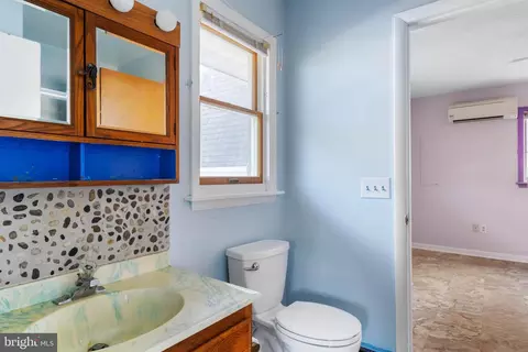 Bath - 38225 Piney Point Rd, Ocean View, DE 19970 photo 1 of 2