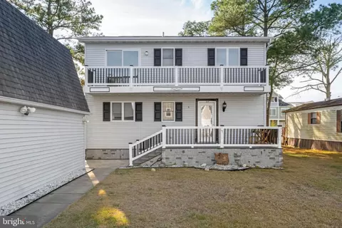 Exterior - 38225 Piney Point Rd, Ocean View, DE 19970 photo 1 of 3