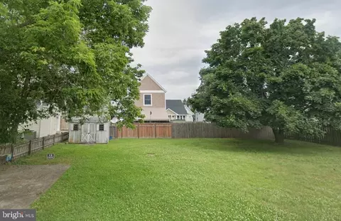410 St Paul St, Lewes, DE 19958
