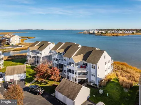 30396 Anderson Dr #206, Ocean View, DE 19970