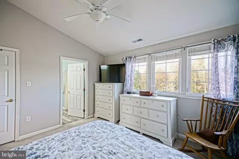 Bedroom - 4 John Hall Dr, Ocean View, DE 19970 photo 4 of 12