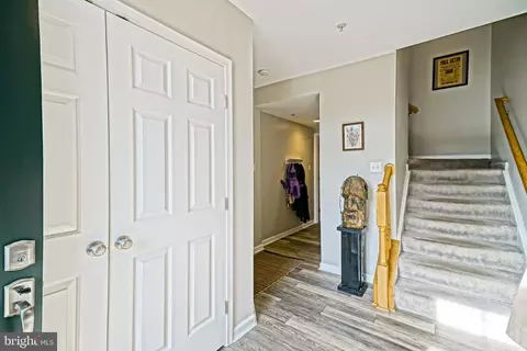 Entry Way - 4 John Hall Dr, Ocean View, DE 19970 photo 5 of 6