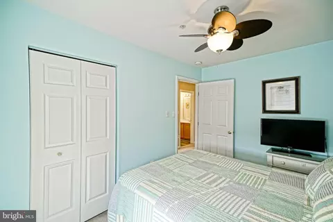 Bedroom - 4 John Hall Dr, Ocean View, DE 19970 photo 9 of 12