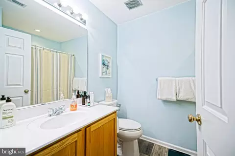 Bath - 4 John Hall Dr, Ocean View, DE 19970 photo 2 of 5