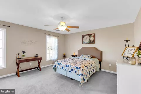 Bedroom - 8960 Bacons Rd, Delmar, DE 19940 photo 4 of 10