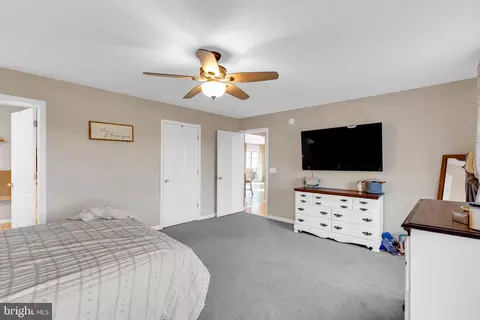 Bedroom - 8960 Bacons Rd, Delmar, DE 19940 photo 2 of 10