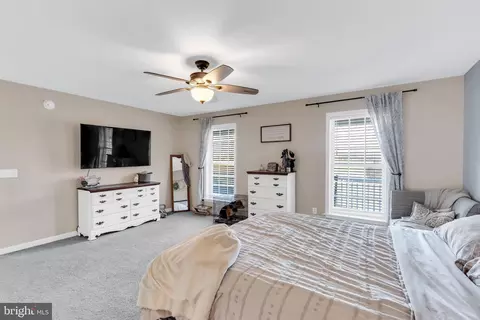 Bedroom - 8960 Bacons Rd, Delmar, DE 19940 photo 3 of 10