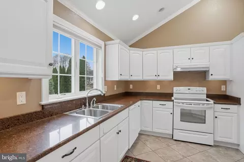 Kitchen - 314 E 5th St, Seaford, DE 19973 photo 5 of 6
