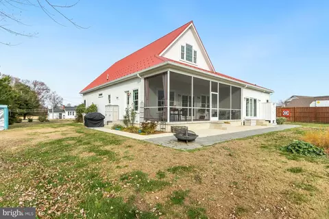 Exterior - 34170 Clay Rd, Lewes, DE 19958 photo 9 of 14