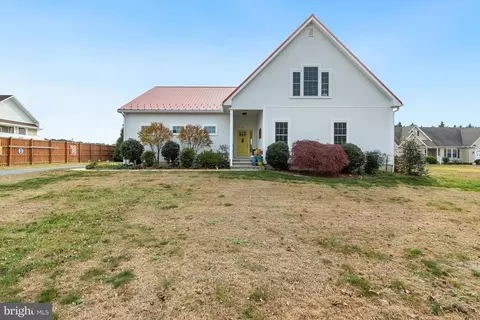 Exterior - 34170 Clay Rd, Lewes, DE 19958 photo 8 of 14