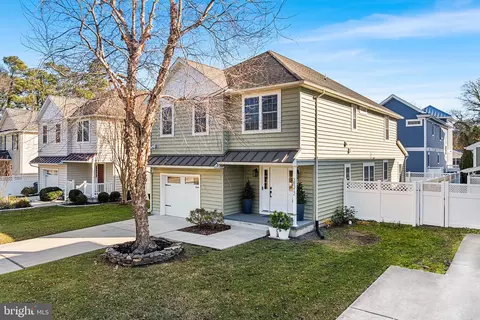 38312 James A St, Rehoboth Beach, DE 19971