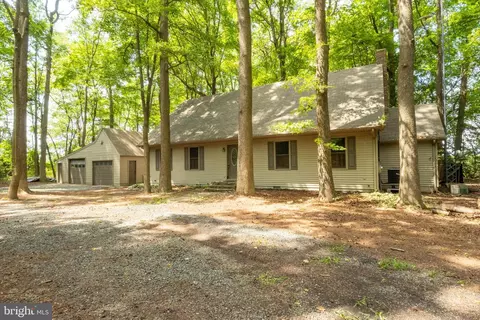 19268 Deerfield Rd, Bridgeville, DE 19933