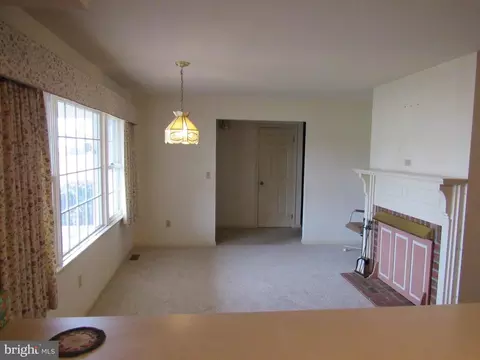 Living - 120 Lewis Dr, Laurel, DE 19956 photo 1 of 2