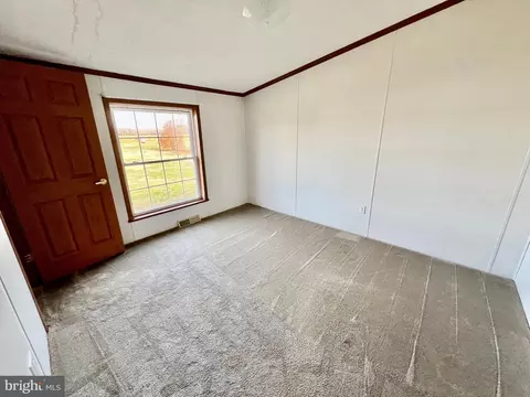 Bedroom - 16583 Laurel Rd, Laurel, DE 19956 photo 1 of 2