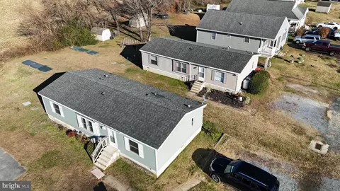 8715 Garden Ln, Seaford, DE 19973