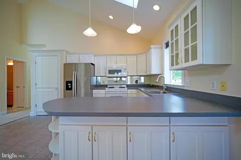 Kitchen - 2 Margate Ct, Lewes, DE 19958 photo 2 of 4