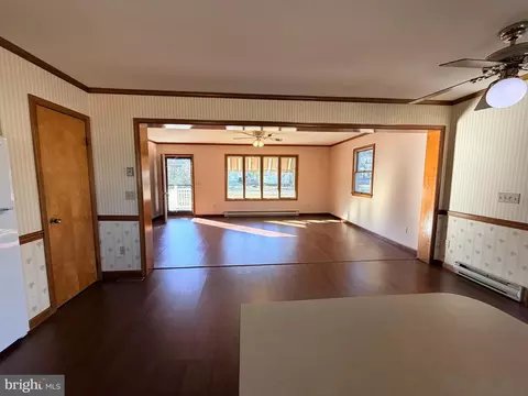 Living - 31461 Hope St, Ocean View, DE 19970 photo 4 of 4