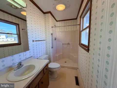 Bath - 31461 Hope St, Ocean View, DE 19970 photo 1 of 2