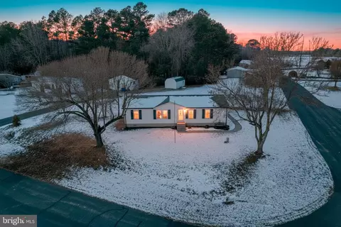 24674 Quail Ct, Georgetown, DE 19947