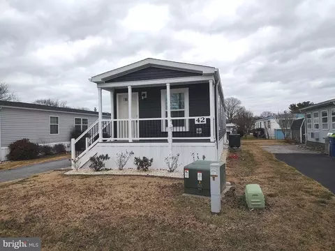 42 Colonial Ln, Rehoboth Beach, DE 19971