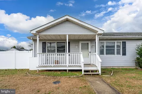 308 S Spinnaker Ln, Milton, DE 19968