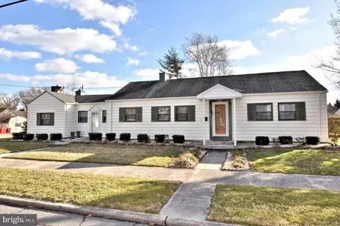 521 W Locust St, Seaford, DE 19973