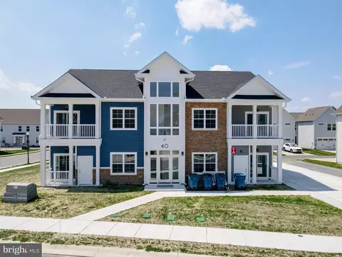 14 Bowers Dr #1, Ocean View, DE 19970
