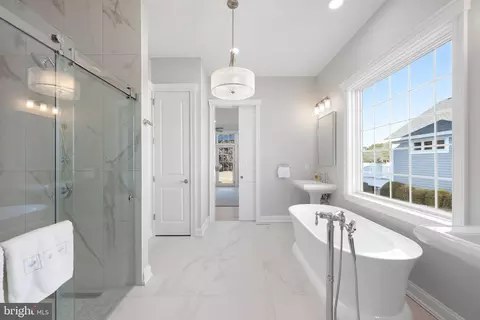 Bath - 403 Canal Way E, Bethany Beach, DE 19930 photo 2 of 6