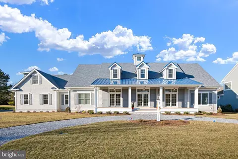 403 Canal Way E, Bethany Beach, DE 19930