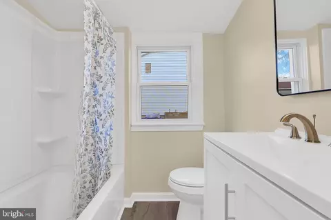 Bath - 110 E Kings St, Seaford, DE 19973 photo 1 of 3