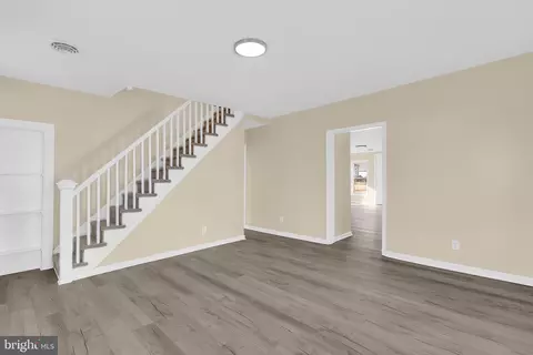 Entry Way - 110 E Kings St, Seaford, DE 19973 photo 1 of 4