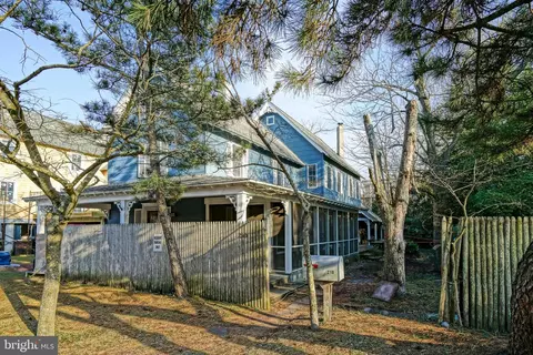 Exterior - 210 E Market St, Lewes, DE 19958 photo 2 of 15