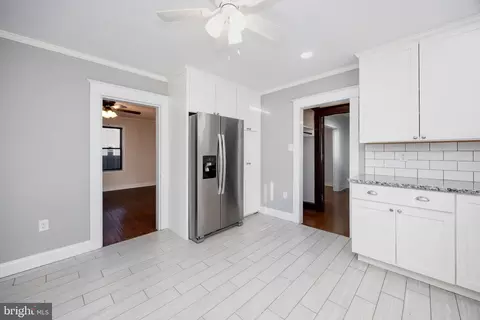 Entry Way - 10954 E 4th St, Laurel, DE 19956 photo 6 of 13