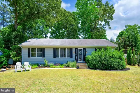 19605 Doe Dr, Georgetown, DE 19947