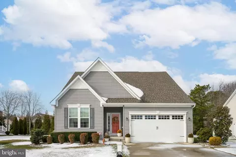 Exterior - 33010 Ogre Dr, Ocean View, DE 19970 photo 2 of 6