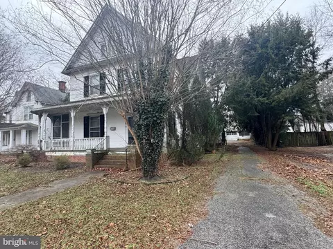 Exterior - 216 W 8th St, Laurel, DE 19956 photo 5 of 5