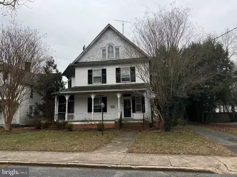 Exterior - 216 W 8th St, Laurel, DE 19956 photo 4 of 5