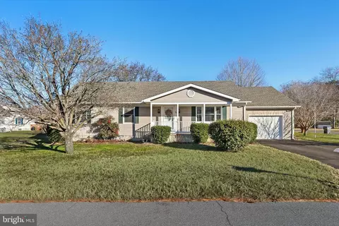 13 S Primrose Ln, Ocean View, DE 19970