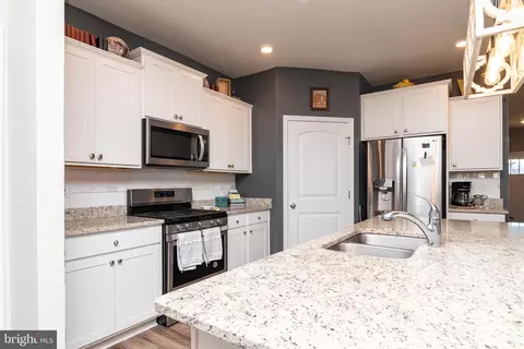 Kitchen - 29751 Pebblestone Loop, Milton, DE 19968 photo 1 of 2