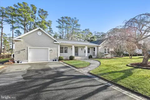 52 W West Side Dr, Rehoboth Beach, DE 19971