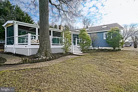 Exterior - 30207 E Mill Run, Milton, DE 19968 photo 7 of 15
