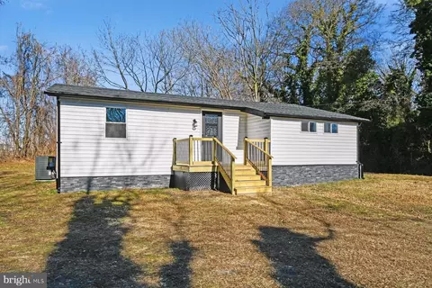 405 Park Ln, Laurel, DE 19956