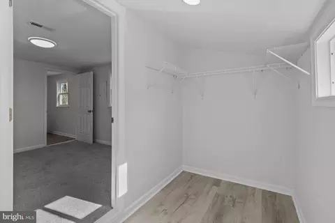 Entry Way - 405 Park Ln, Laurel, DE 19956 photo 11 of 13