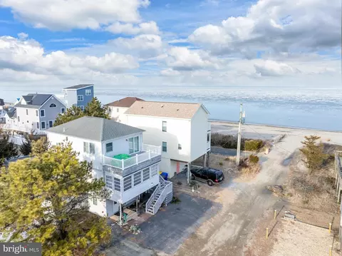 8 Virginia Ave, Milton, DE 19968