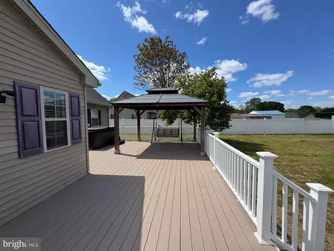 Exterior - 31536 White St, Laurel, DE 19956 photo 6 of 12
