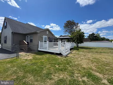 Exterior - 31536 White St, Laurel, DE 19956 photo 12 of 12