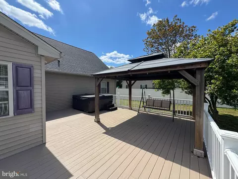 Exterior - 31536 White St, Laurel, DE 19956 photo 5 of 12