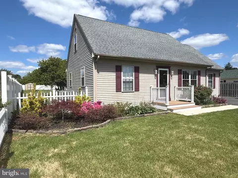 Exterior - 31536 White St, Laurel, DE 19956 photo 4 of 12